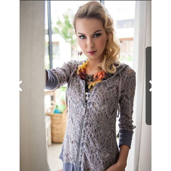 Evy's Tree The Josie Tunic - Picture 3 of 4